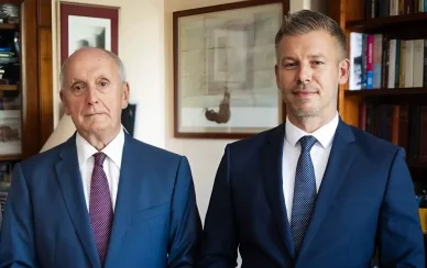 András Baka e Péter Magyar Presidente Ungheria