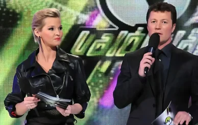 Stohl András az RTL Klub Való Világ című műsorának műsorvezetője Stohl András műsorvezető