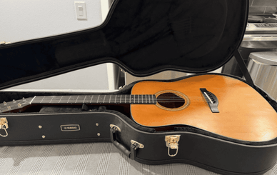 Quanto custa uma guitarra acústica usada Guitarra acústica usada com diferentes faixas de preço