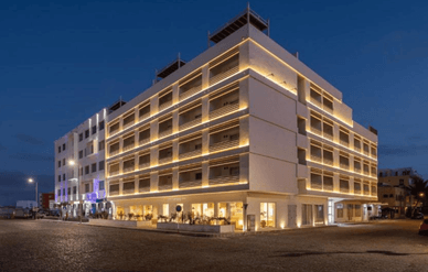 Oasis White Hotel