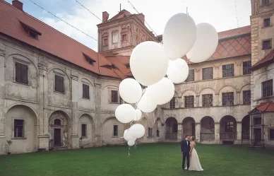 Wynajem powierzchni w Zamku Niemodlin na wesele 