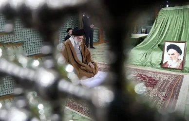 Ali Hosajni Chamenei — wykształcenie religijne