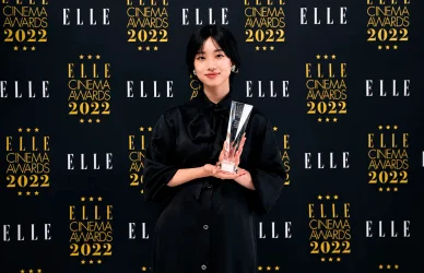 受賞歴 河合優実賞を受賞しましたELLE CINEMA AWARDS 2022 エル・ガール ライジングアクトレス賞