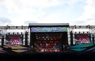 ステージ 雷神ステージ ステージ イナズマロックフェス