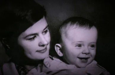 Георгій Гонгадзе з мамою Лесею 