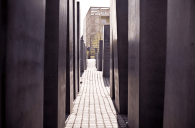 Holocaust-Mahnmal in Berlin – zentraler Erinnerungsort