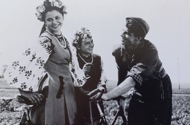 Кадр з фільму “Перший парубок”