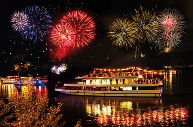 Beeindruckendes Rhein in Flammen – festliches Lichterfestival