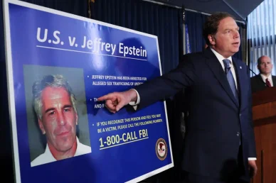  Jeffrey Epstein