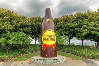 Lemon and Paeroa Flavored Beverage