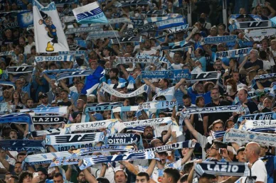 Tifosi della Lazio sugli spalti