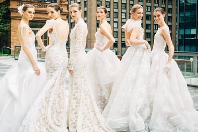 monique lhuillier wedding dress