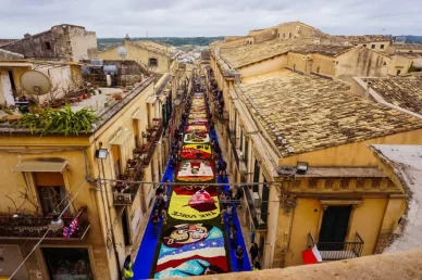 Via Corrado Nicolaci a Noto