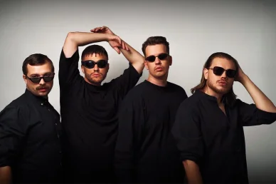 Микола Зирянов та команда "Леви на джипі"