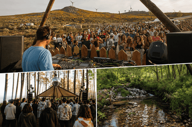 Set de DJ num palco ao ar livre com uma multidão tendo como pano de fundo as colinas, o Forest Stage numa floresta de pinheiros e um riacho de montanha com pedras no recinto do festival