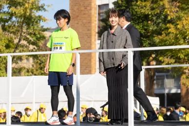 イベント出演 スピーチ 浜辺美波 2024 金沢マラソン