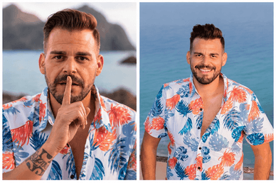 Ruben Aguiar de camisa tropical junto ao mar