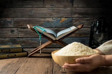 أحكام زكاة الفطر من الأرز: دليلك لأداء الفريضة وتطهير صيامك تقرب إلى الله بإخراج زكاة الفطر من الأرز طهرة للصائم وإطعاماً للمساكين في شهر رمضان