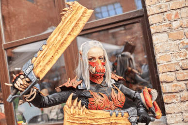 Косплеєрка на Comic Con Ukraine