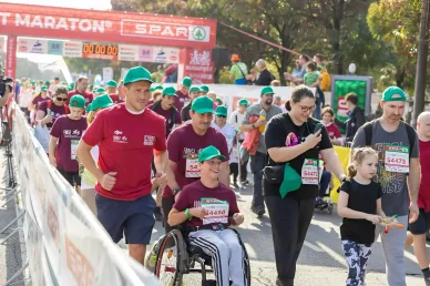 Budapest Maraton egyenlő esélyekért rendezett futóversenye FODISZ Esélyegyenlőségi Futam Budapest Maraton