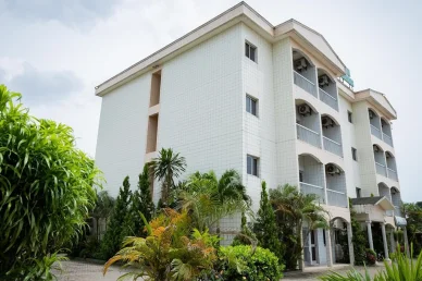 Отель Hotel Hibiscus Blvd Triomphal