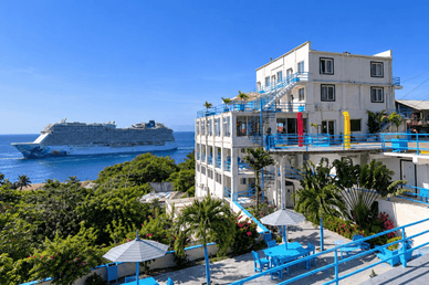 Lunas View Hotel and Restaurant