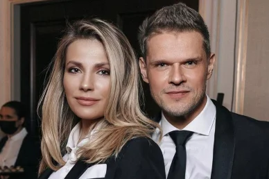 Антоніна Паперна зі своім чоловіком актором Володимиром Ягличем Антоніна Паперна, Володимир Яглич