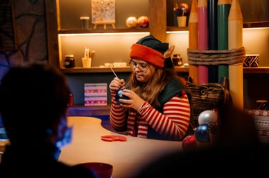 Фабрика ялинкових прикрас