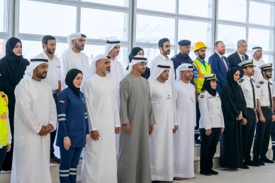 صاحب السمو الشيخ محمد بن زايد مع المهنيين الإماراتيين