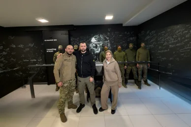 Альона Омаргалієва, Юрій Толоконніков