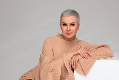 Інтерв'юерка Алла Мазур