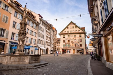 Altstadt Luzern mit bemalten Fassaden