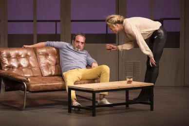 Bruno Solo Mathilde Penin théâtre L’Heureux élu. Bruno Solo et Mathilde Penin dans L’Heureux élu.