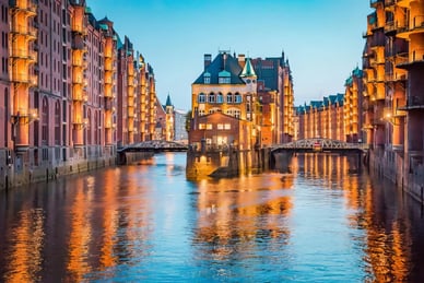 Glückliche Menschen in Hamburg – hohe Lebenszufriedenheit