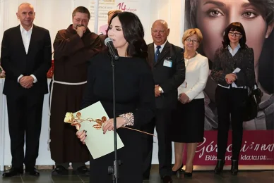 Działalność charytatywna i społeczna Steczkowskiej Działalność charytatywna i społeczna