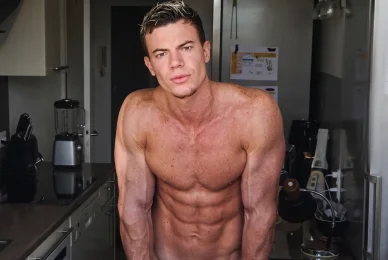 Adrien Laurent fitness et physique. Adrien Laurent physique sportif.