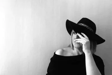 Καριοφύλλη Ηρώ