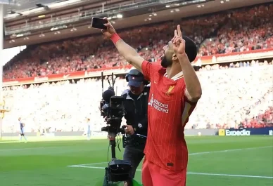 احتفال محمد صلاح بهدف ليفربول