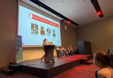 Présentation éducative et débat scientifique au ZOOM de Laval. Conférence scientifique animée au ZOOM de Laval avec le programme Femmes & Sciences.