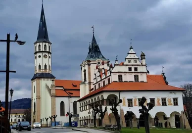 Čo si pozrieť na Slovensku - Námestie v Levoči Čo si pozrieť na Slovensku - Námestie Majstra Pavla v Levoči