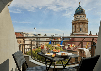 Blick auf den Gendarmenmarkt vom Hotel aus Sofitel