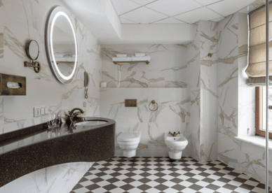 Інтер'єр ванної кімнати в Grand Hotel