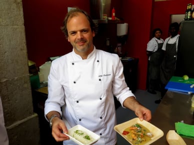 O fundador do restaurante Ibo, em Lisboa, o chef João Pedros