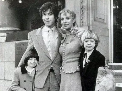 Pierce Brosnan's First Wife, Cassandra Harris Pierce Brosnan's First Wife, Cassandra Harris