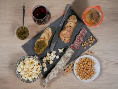 Cibo Vino accord mets et vins. Cibo Vino apéro vin et charcuterie.