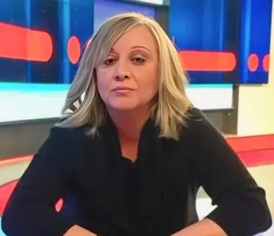 Καριοφύλλη δημοσιογράφος