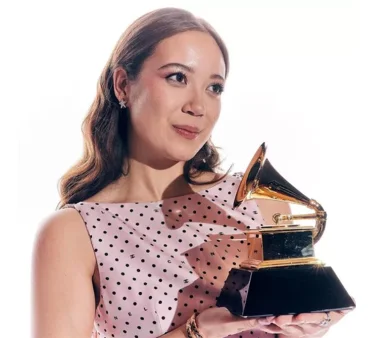 Laufey received Grammy award Laufey Lín Binsdóttir
