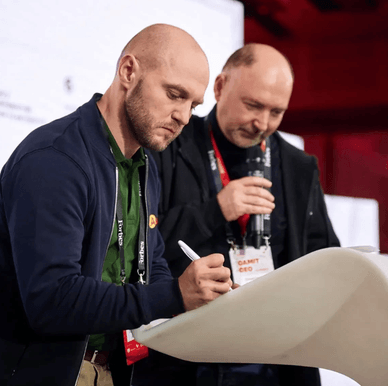 Співзасновник мережі мультимаркетів «Аврора» Тарас Панасенко Співзасновник Аврори Тарас Панасенко