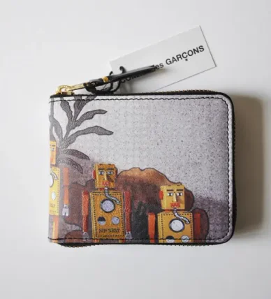 Photos Brodées d'Aurélie Mathigot, portefeuille illustré.