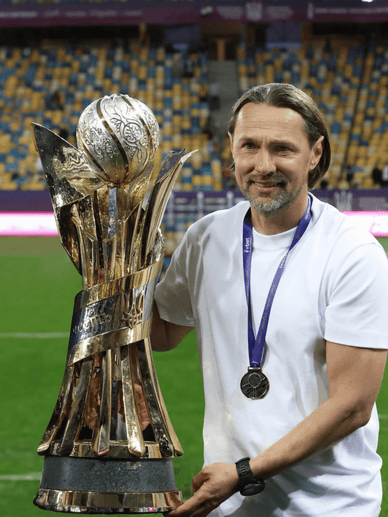 Головний тренер київського «Динамо» Ігор Костюк